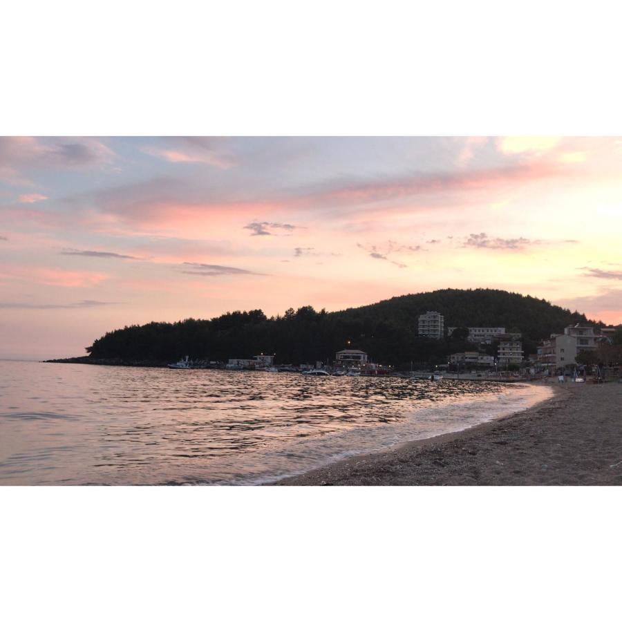Beachfront Apartment Himare Eksteriør bilde