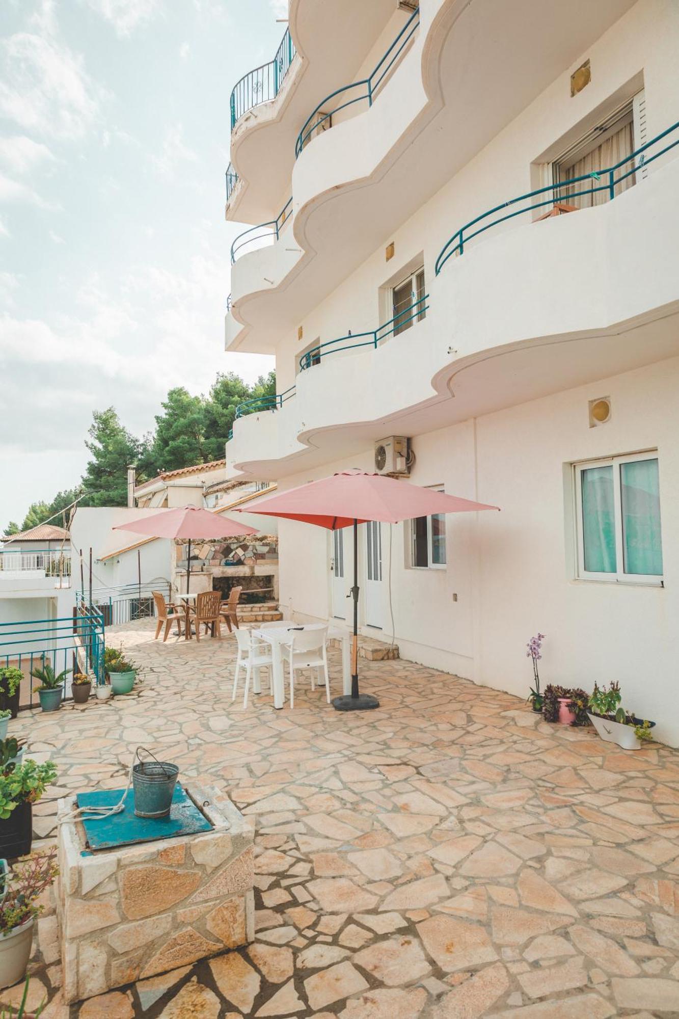 Beachfront Apartment Himare Eksteriør bilde