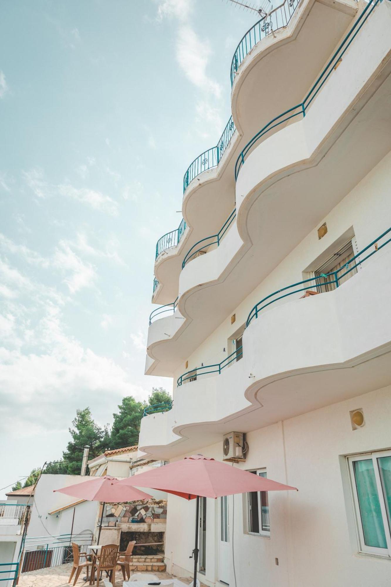 Beachfront Apartment Himare Eksteriør bilde