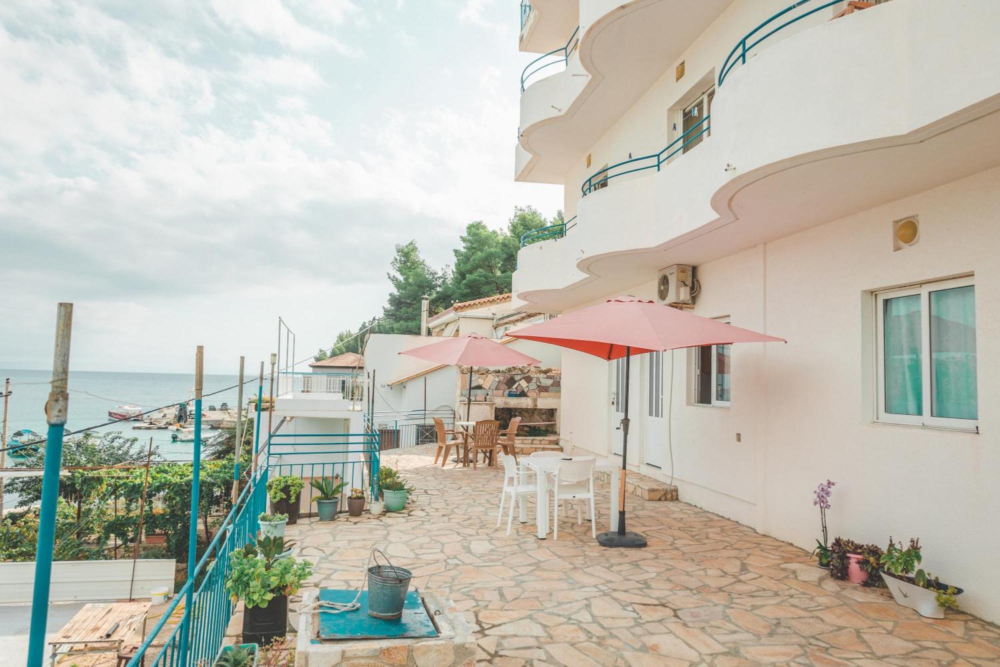 Beachfront Apartment Himare Eksteriør bilde