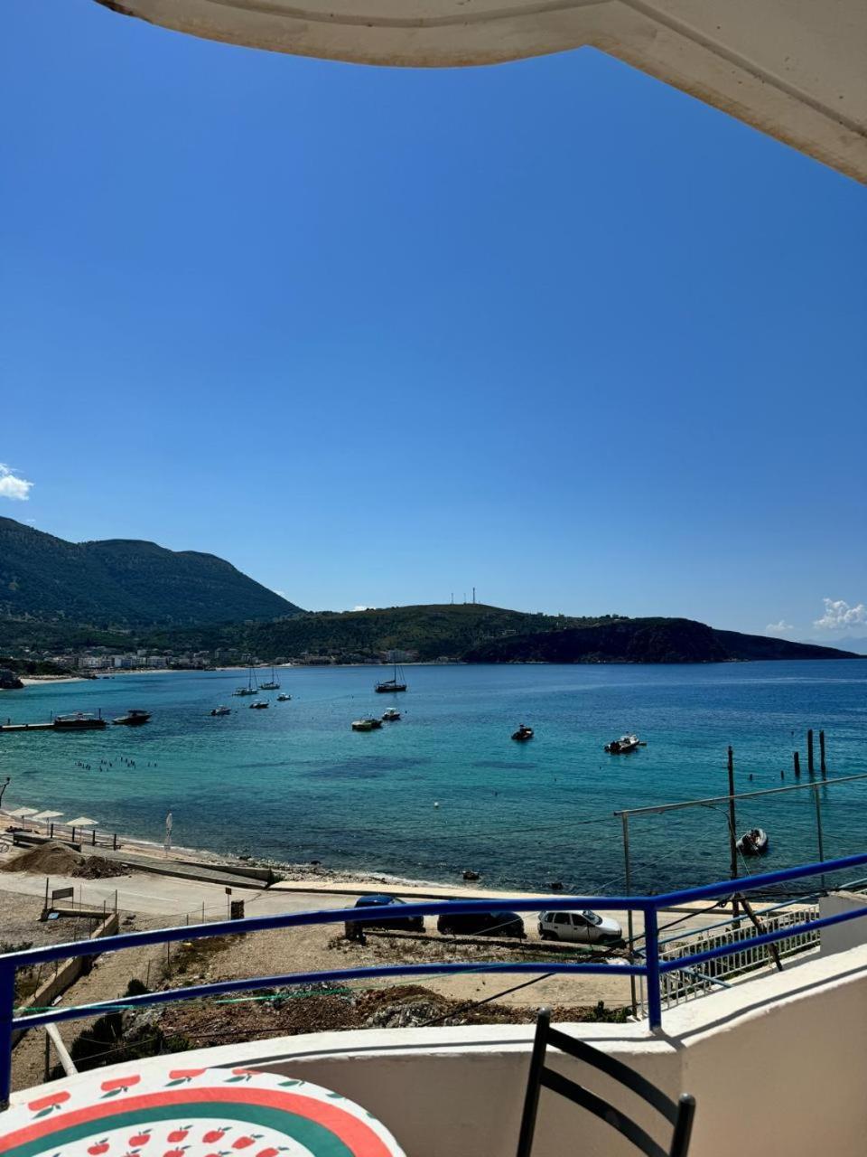 Beachfront Apartment Himare Eksteriør bilde