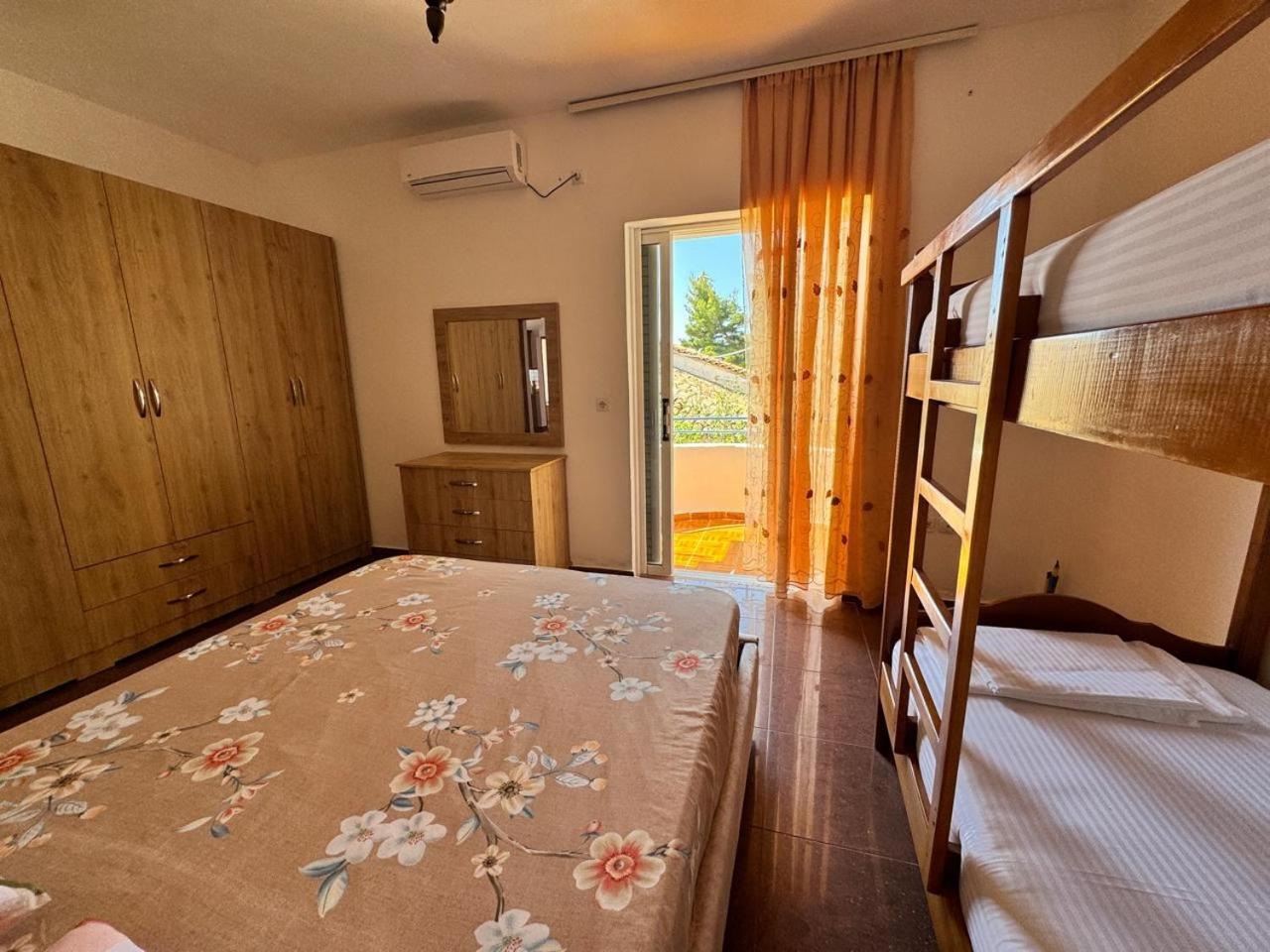 Beachfront Apartment Himare Eksteriør bilde