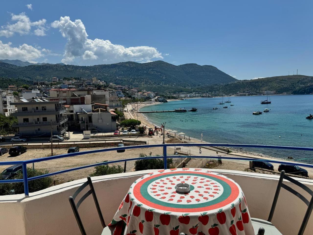 Beachfront Apartment Himare Eksteriør bilde