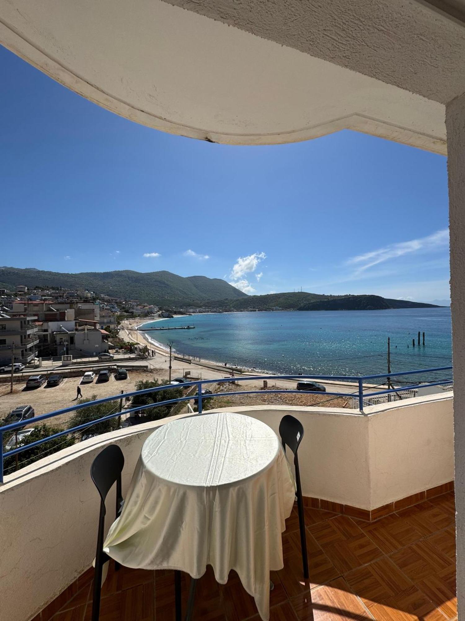 Beachfront Apartment Himare Eksteriør bilde